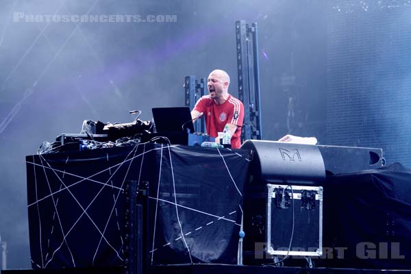 PAUL KALKBRENNER - 2013-08-23 - SAINT CLOUD - Domaine National - Grande Scene - 